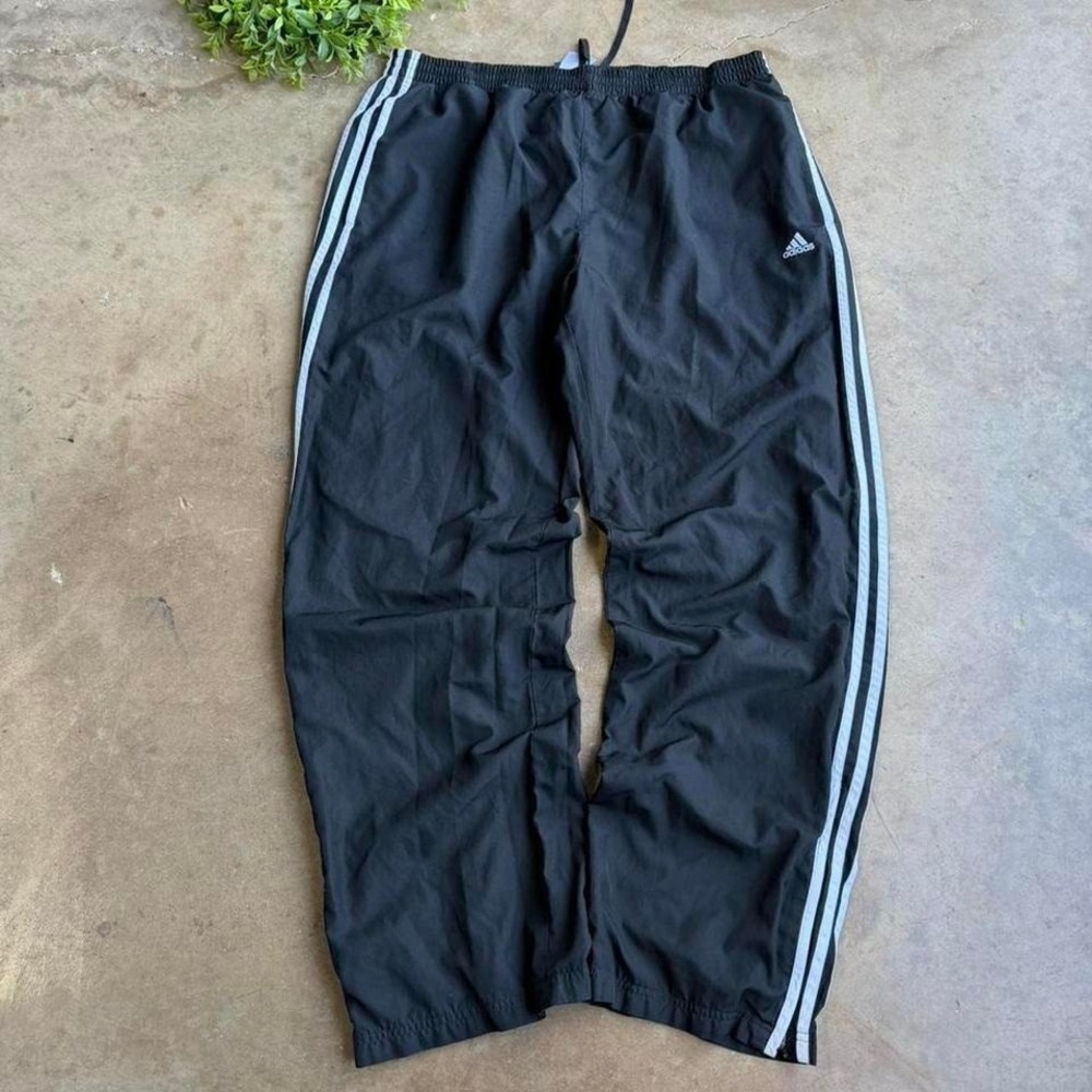 Vintage 2000s Y2K Adidas black track pants with white stripes size XL